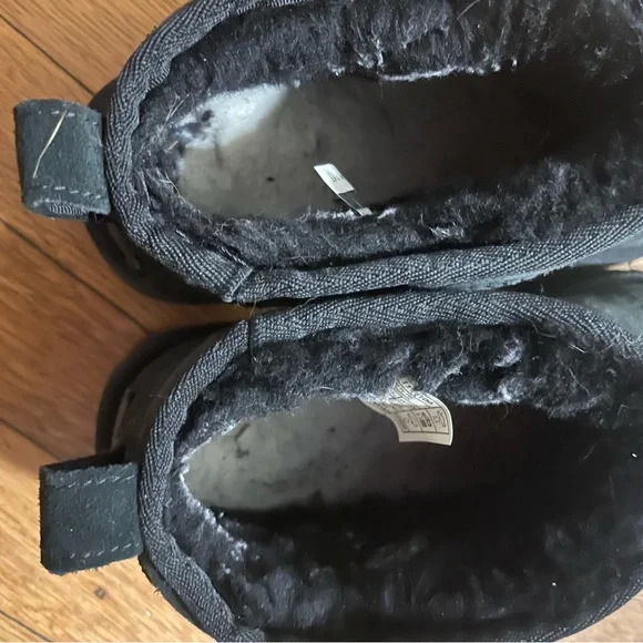 Ultra Mini UGG Size 7 - Picture 5 of 5